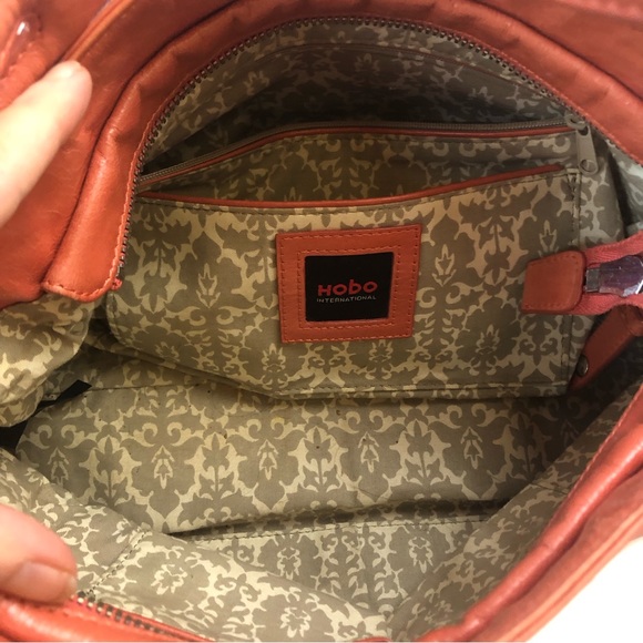 HOBO Coral Soft Leather Shoulder Purse - Picture 3 of 9